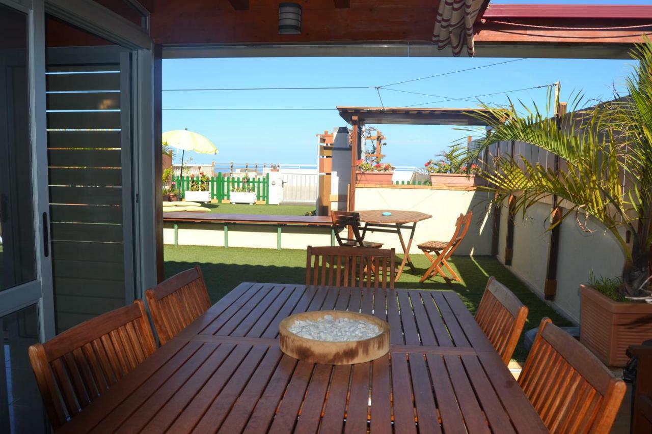 Apartamento Vacacional Relax Frente Al Mar Candelaria Bagian luar foto